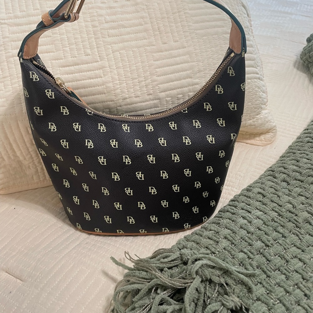 Dooney & Bourke small hobo purse